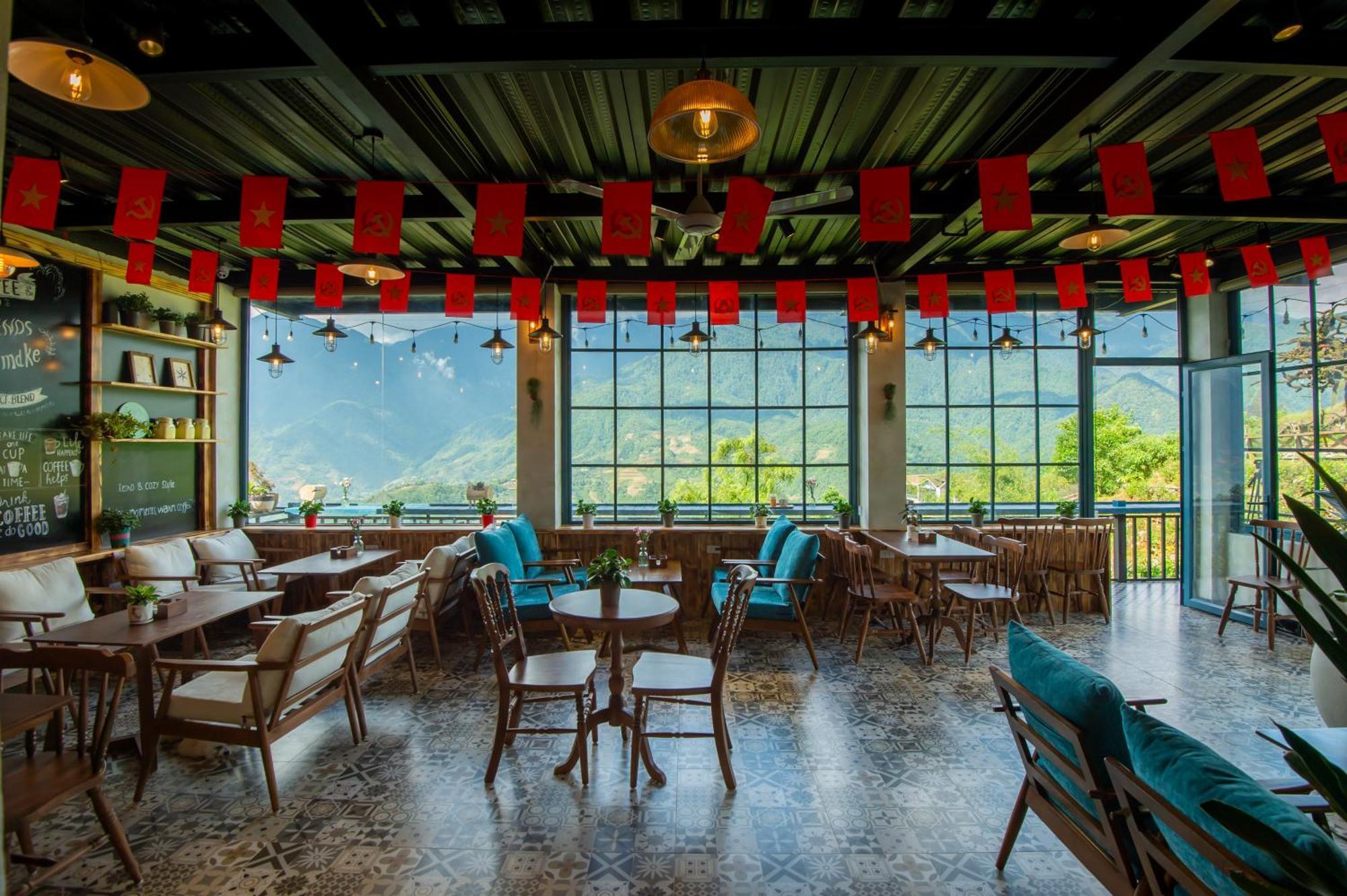 Still Cafe Home Kitchen サパ エクステリア 写真